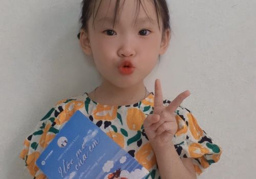 Những tấm thiệp diệu kì ngày 1-6 cùng ước mơ của các thiên thần nhỏ