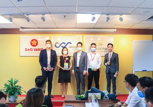 [VHDN - KICK OFF] Buổi kick off đầu tuần ngày 28/6: Bứt phá mọi giới hạn, chinh phục đỉnh vinh quang