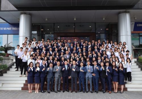 Tuyển Giám đốc Kinh doanh, cùng Sao Vàng Holdings chinh phục BĐS triệu USD