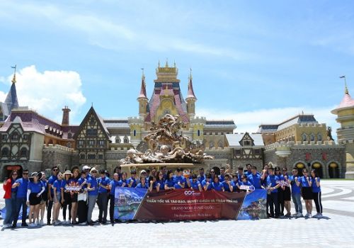 Cảm nhận tuyệt vời tại hành trình trải nghiệm thắp sáng Grand World