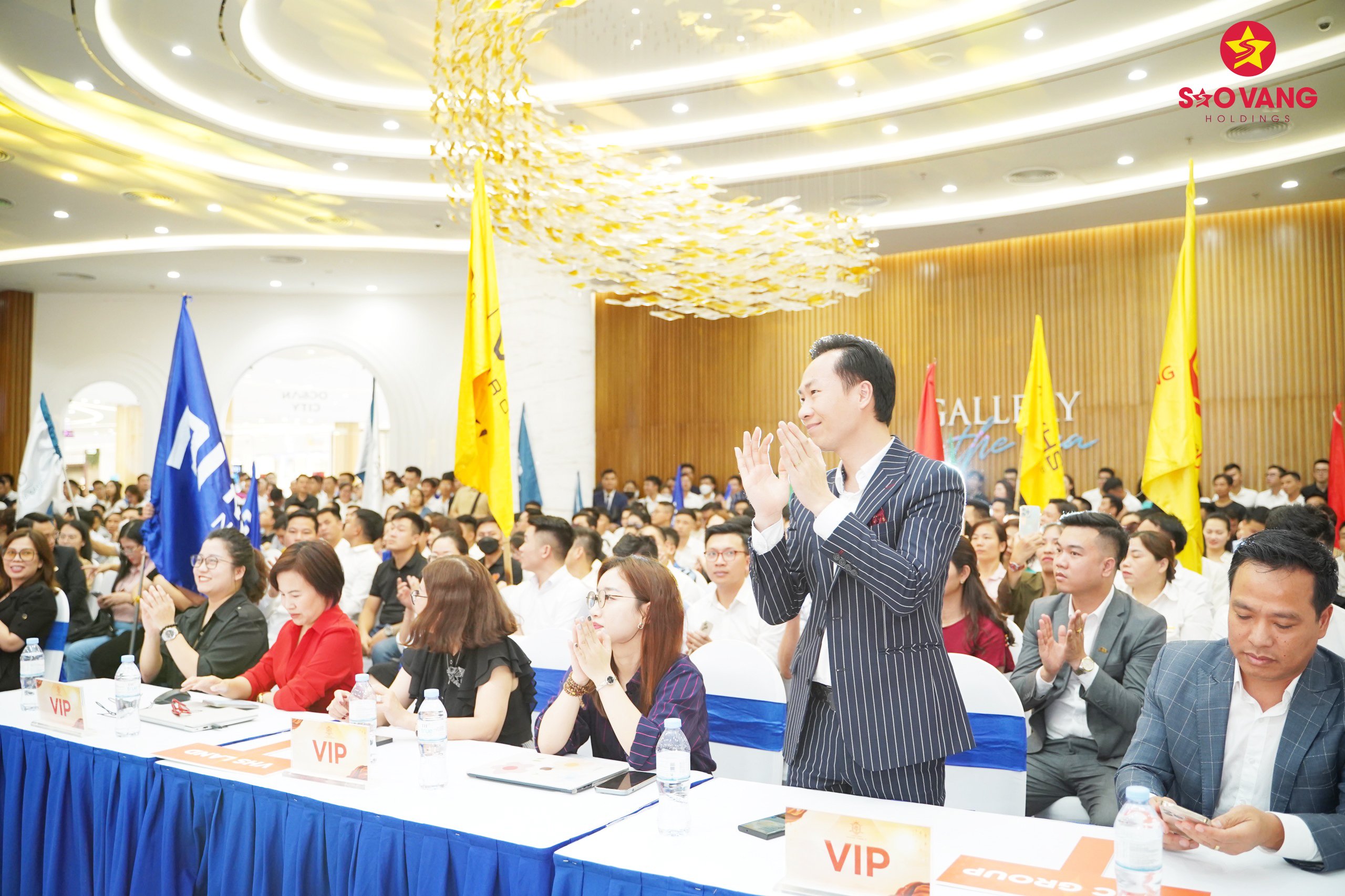 z5519462802365_27426d93c5985d42cc82e7765c143b48