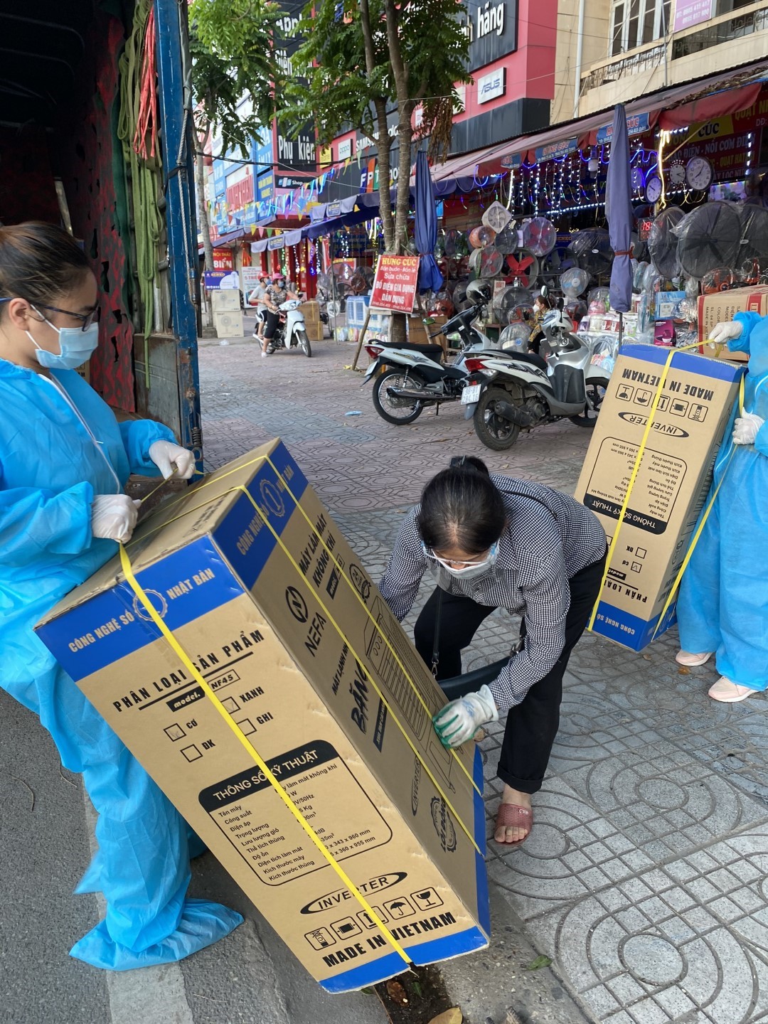 z2527009620743_39ab2580dd716b4971c2b4904cebcf81