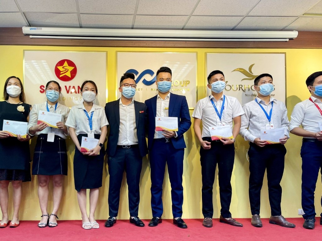 z2565668275629_6f6fa2b8b674a76cc5e391b619e63754