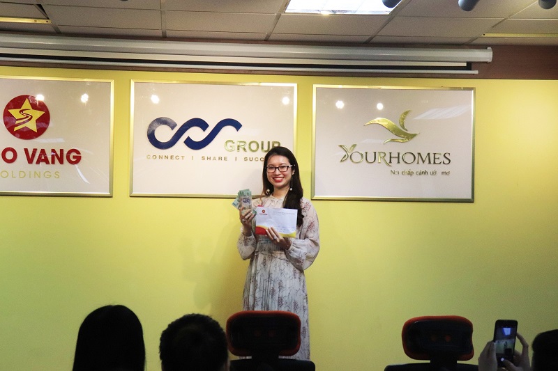 vinh-danh-nhan-su-xuat-sac-sao-vang-holdings